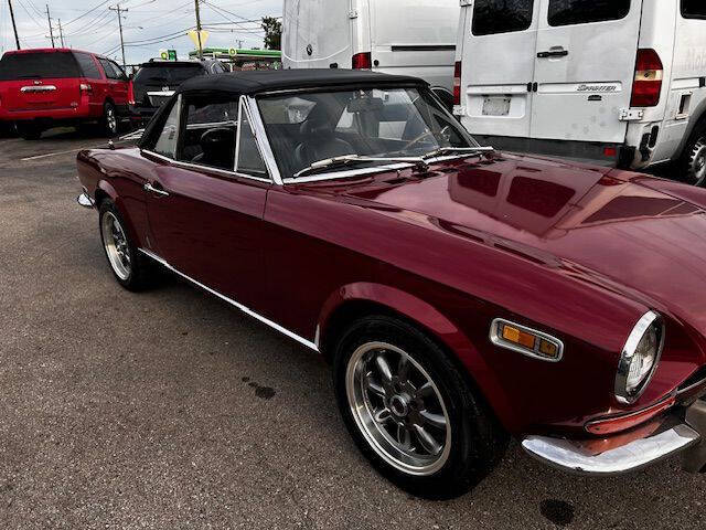 1970 FIAT 124 Spider - Image 2